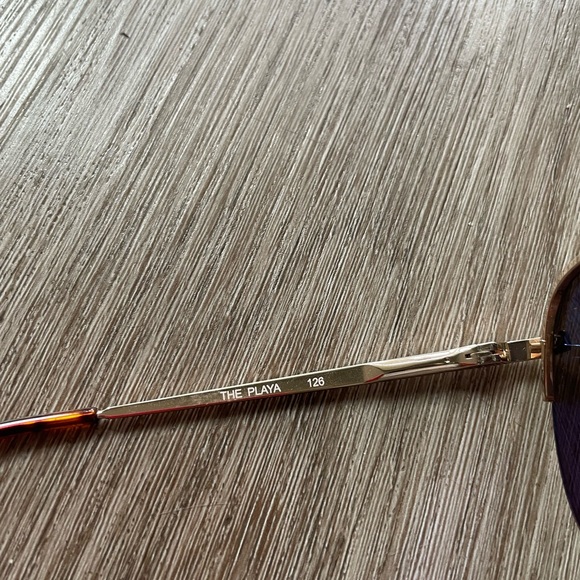 quay australia the playa gold pink mirrored aviator sunglasses eyewear NEW - Picture 4 of 4